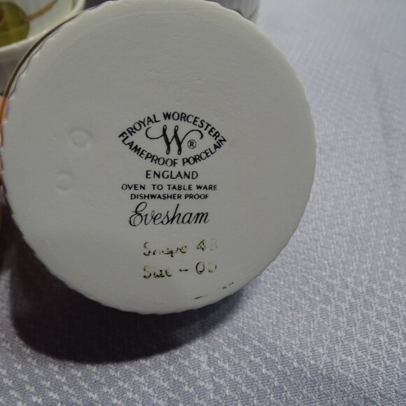 Royal Worcester Evesham Berries and Olives Ramekins set of 6 - Picture 7 of 7